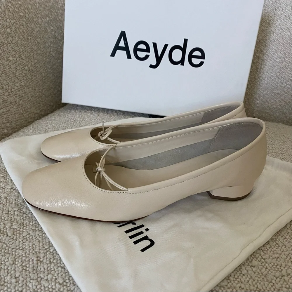 Aeyde Darya bow-detailed glossed-leather ballet flats Italian size 38